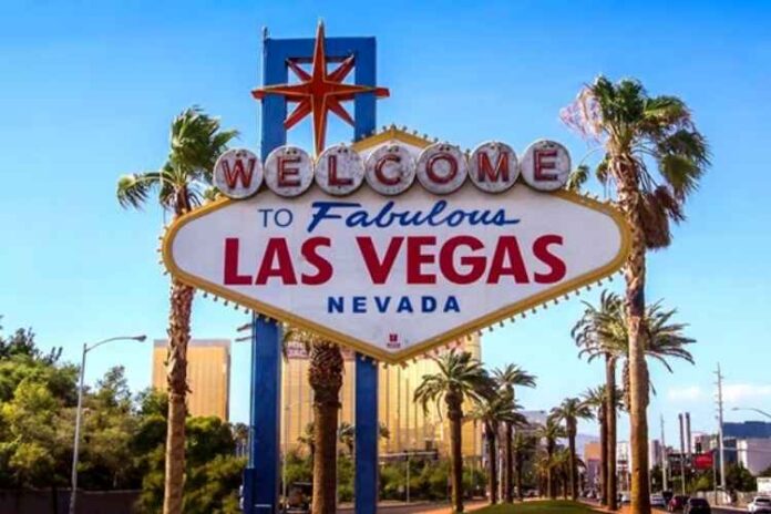 8 Reasons to Visit Sin City: A Las Vegas Guide