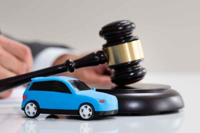 Crucial Situations where an Auto Accident Lawyer can save you from a lot of Trouble